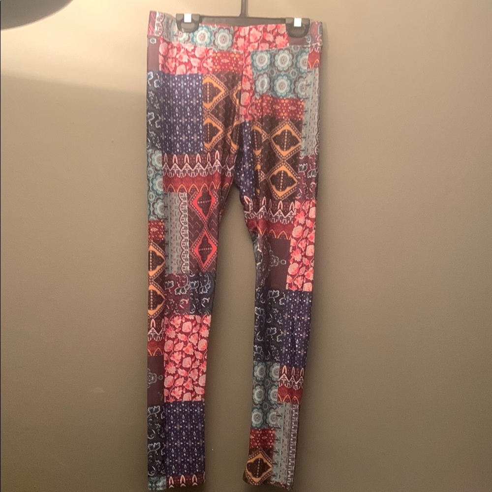 American Eagle Outfitters Red & Blue Geometric Floral Leggings - Women’s Small